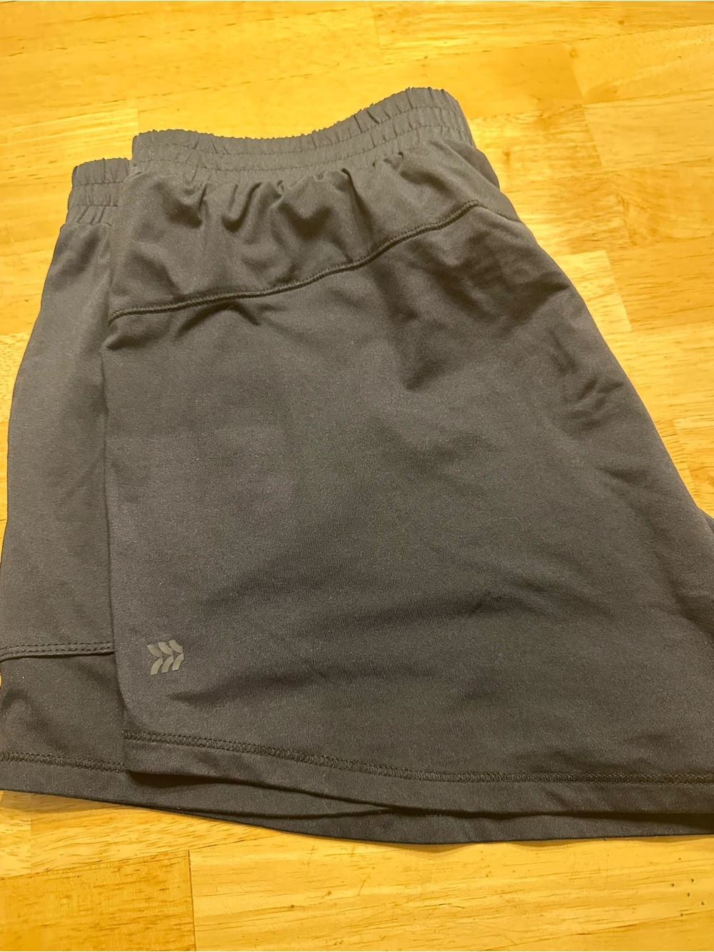 All in Motion Women’s Black Active Shorts with Elastic Waist - Picture 2 of 3